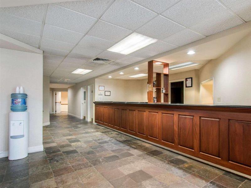 Hawthorn Extended Stay By Wyndham Chambersburg Bagian luar foto