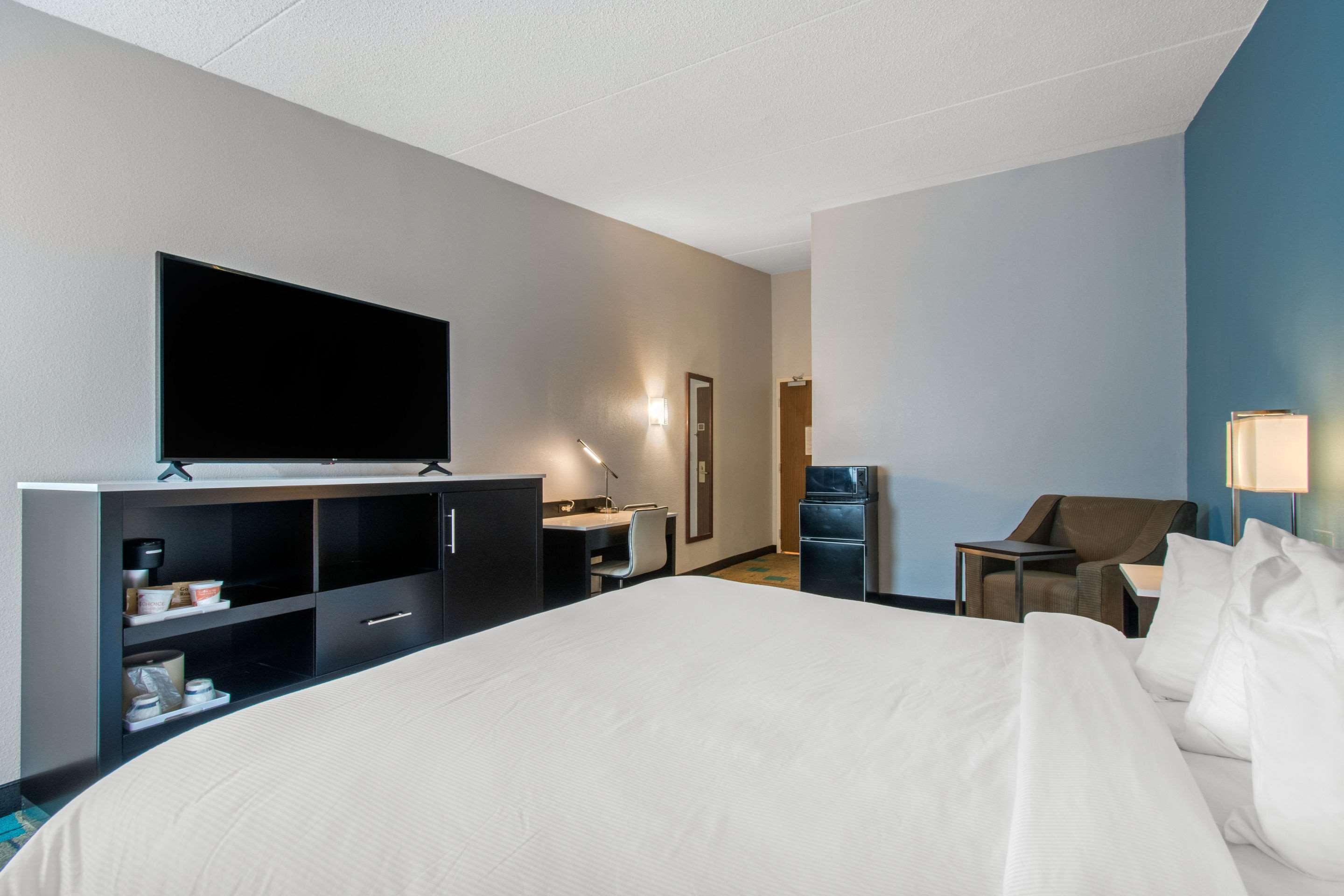 Hawthorn Extended Stay By Wyndham Chambersburg Bagian luar foto