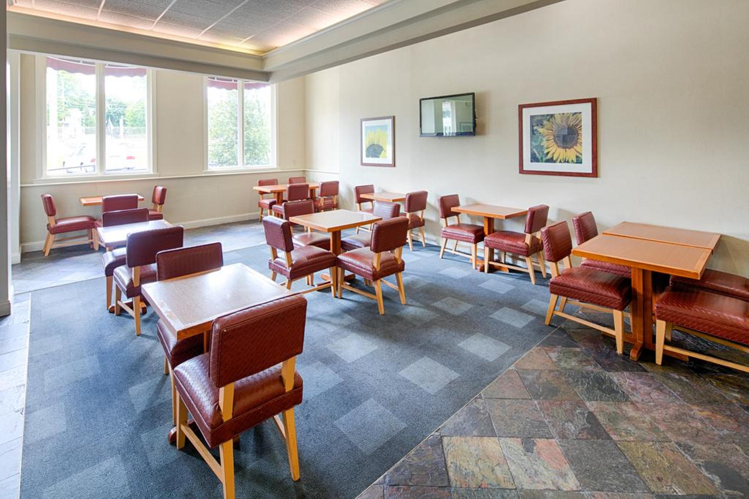 Hawthorn Extended Stay By Wyndham Chambersburg Bagian luar foto