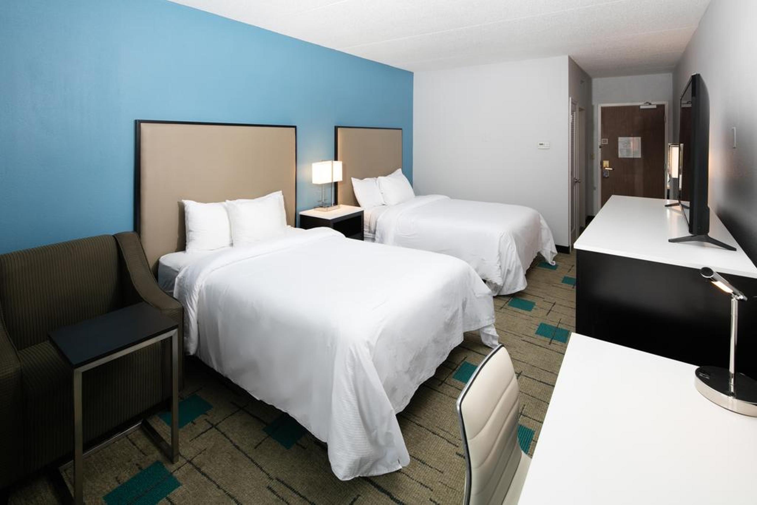 Hawthorn Extended Stay By Wyndham Chambersburg Bagian luar foto