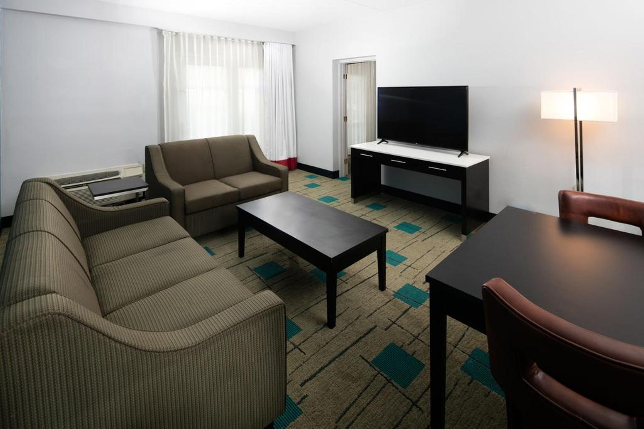 Hawthorn Extended Stay By Wyndham Chambersburg Bagian luar foto