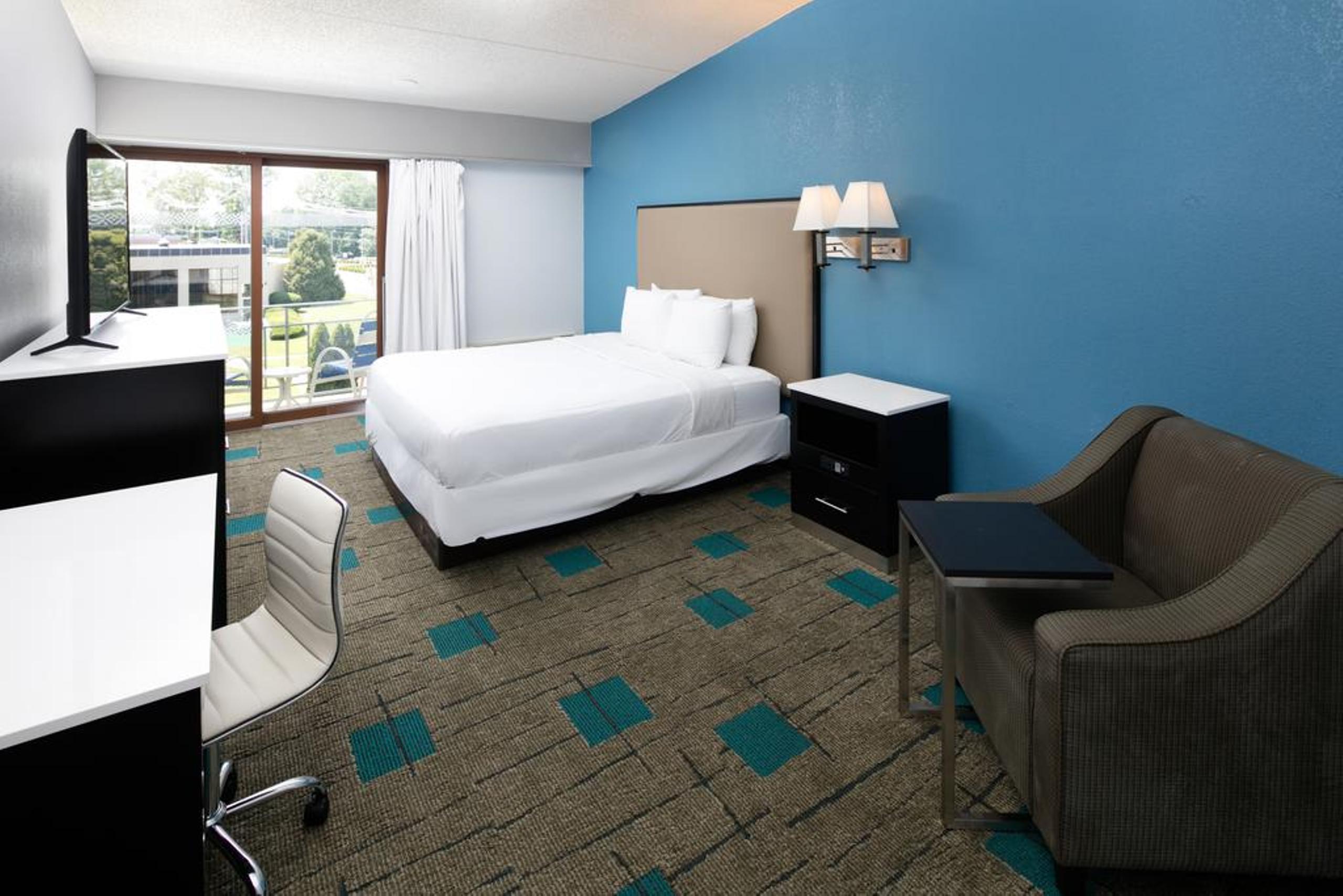 Hawthorn Extended Stay By Wyndham Chambersburg Bagian luar foto