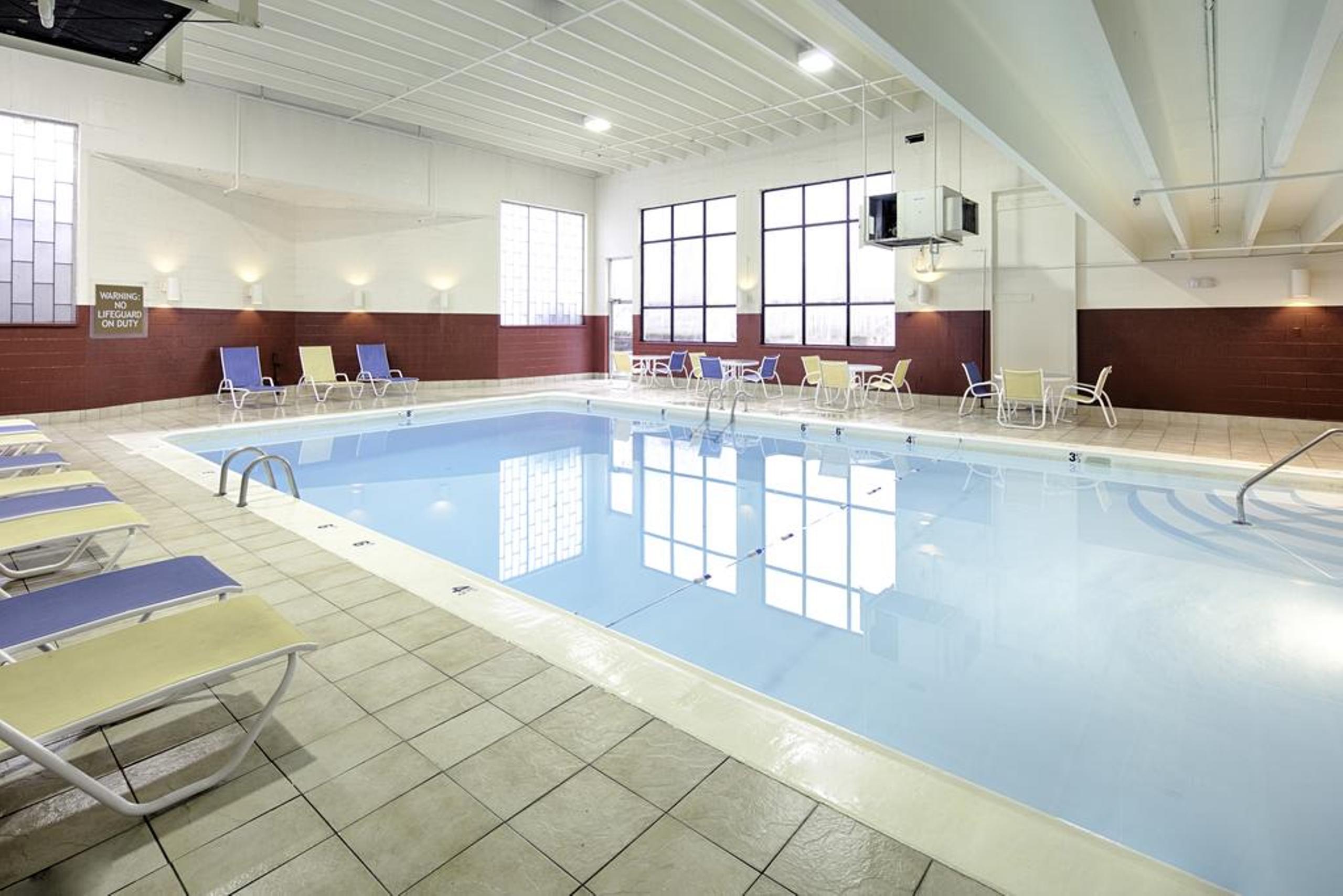 Hawthorn Extended Stay By Wyndham Chambersburg Bagian luar foto