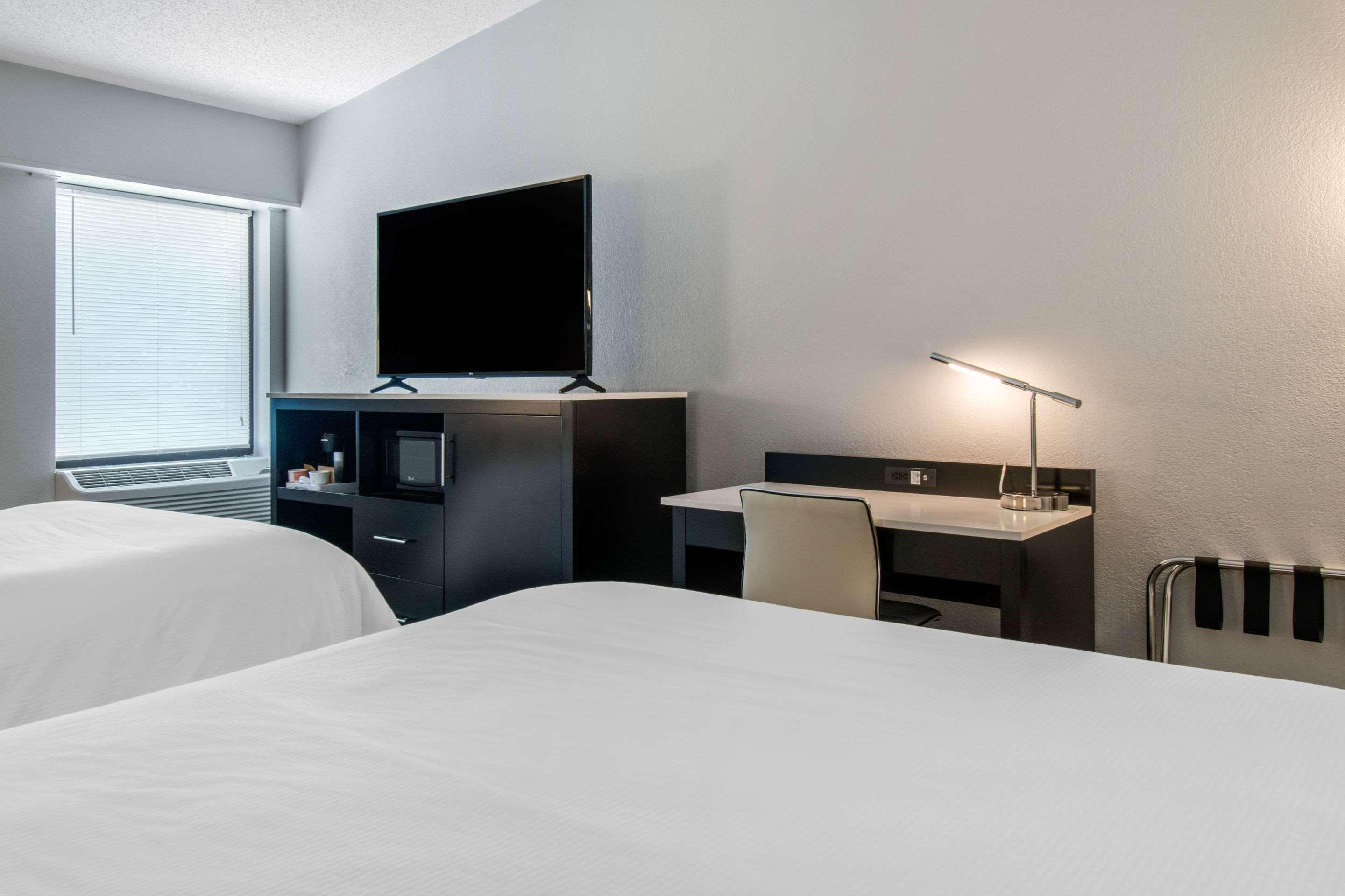 Hawthorn Extended Stay By Wyndham Chambersburg Bagian luar foto