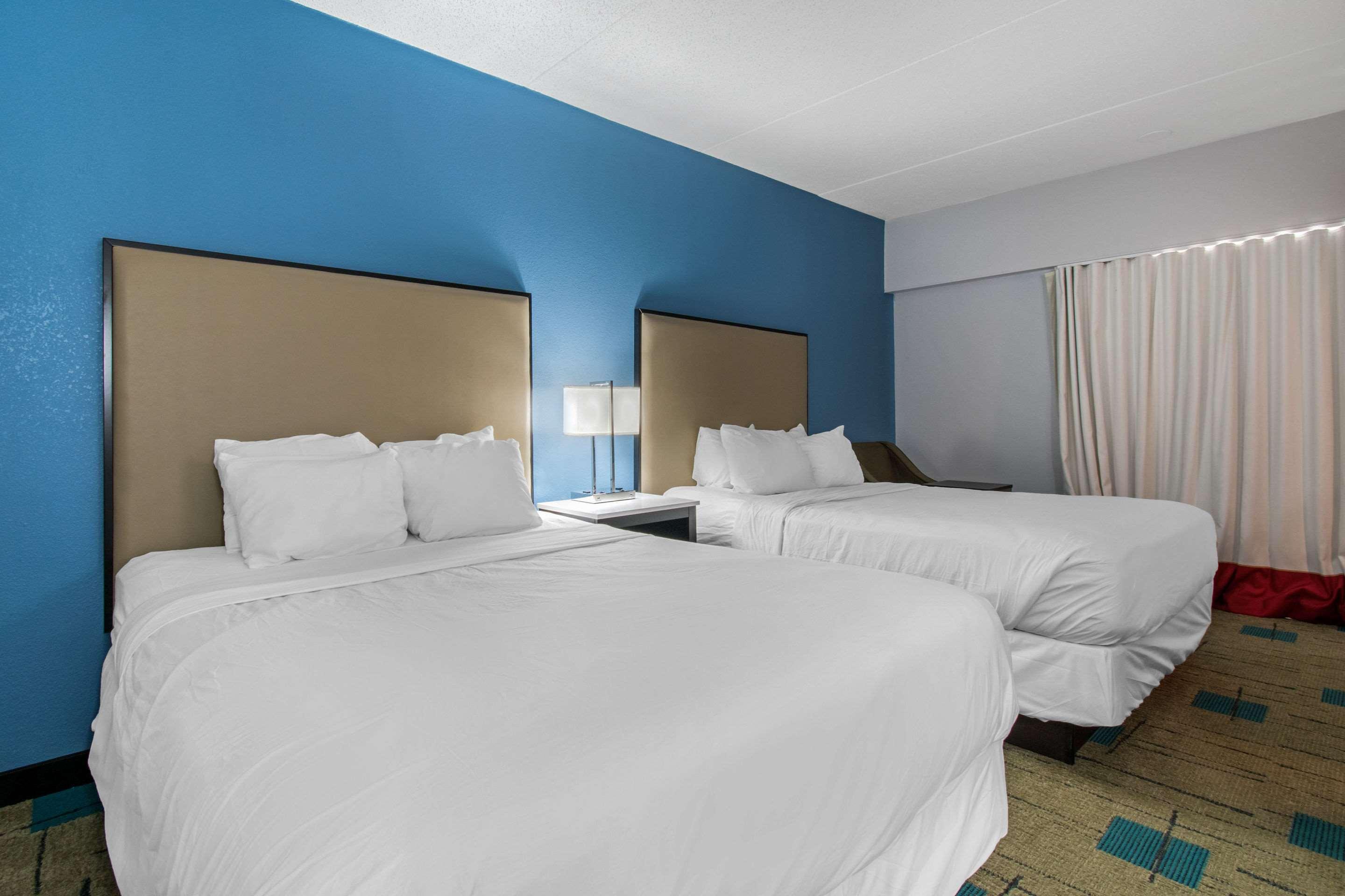 Hawthorn Extended Stay By Wyndham Chambersburg Bagian luar foto