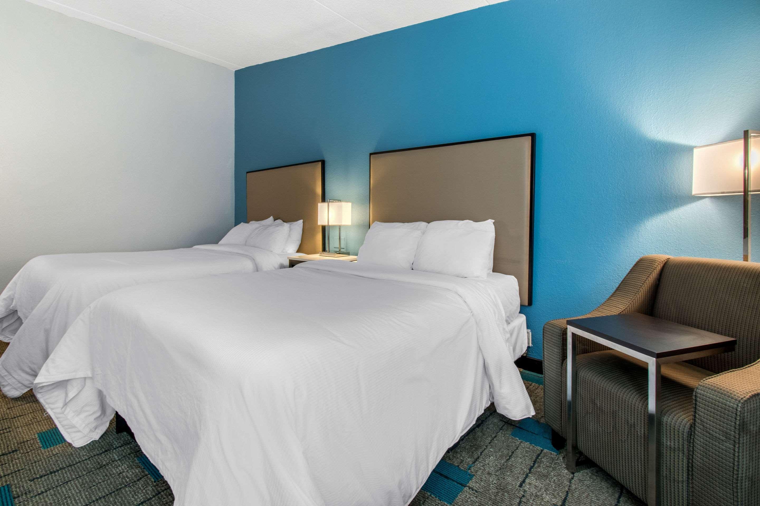 Hawthorn Extended Stay By Wyndham Chambersburg Bagian luar foto