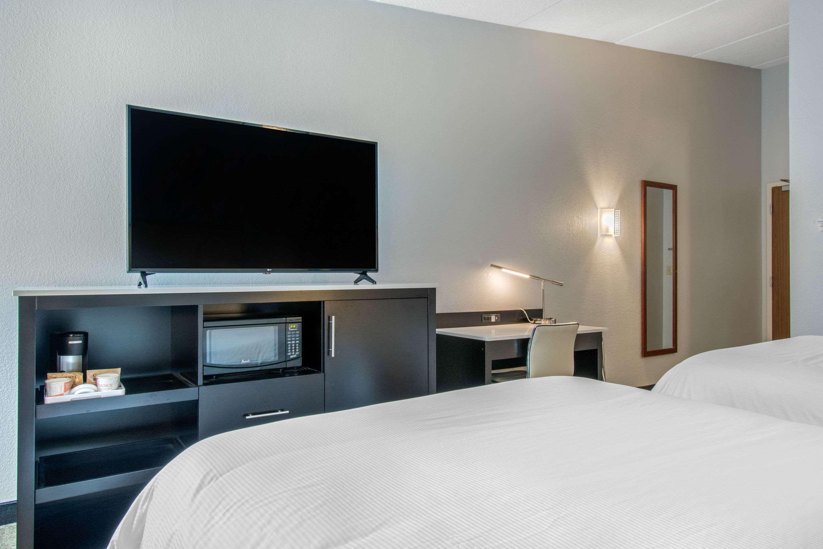 Hawthorn Extended Stay By Wyndham Chambersburg Bagian luar foto